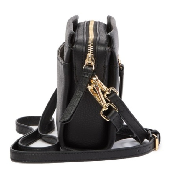 VINCE CAMUTO LEATHER CROSSBODY/ WRISTLET STYLING - Picture 5 of 8